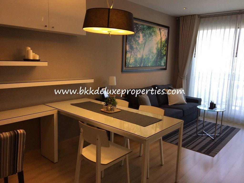 Sukhumvit Plus. Bkkdeluxe Bangkok Renovated Condo For Rent Phra Khanong Dining Table View