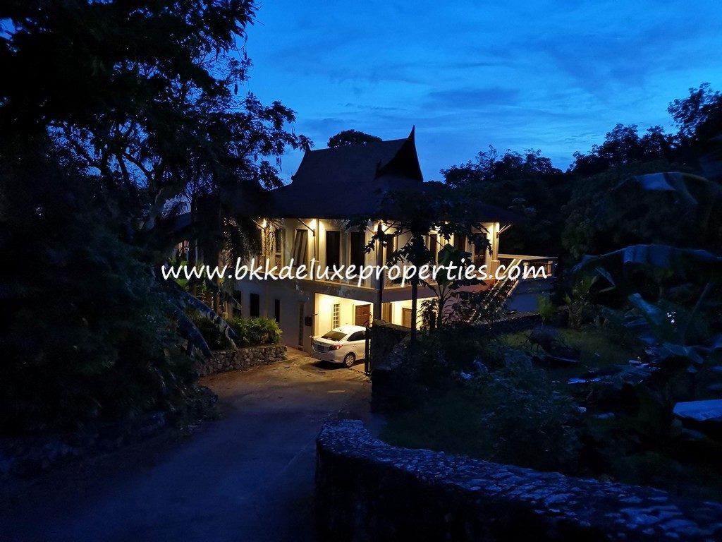 Bkkdeluxe Phuket Patong Town House For Sale. Night View.