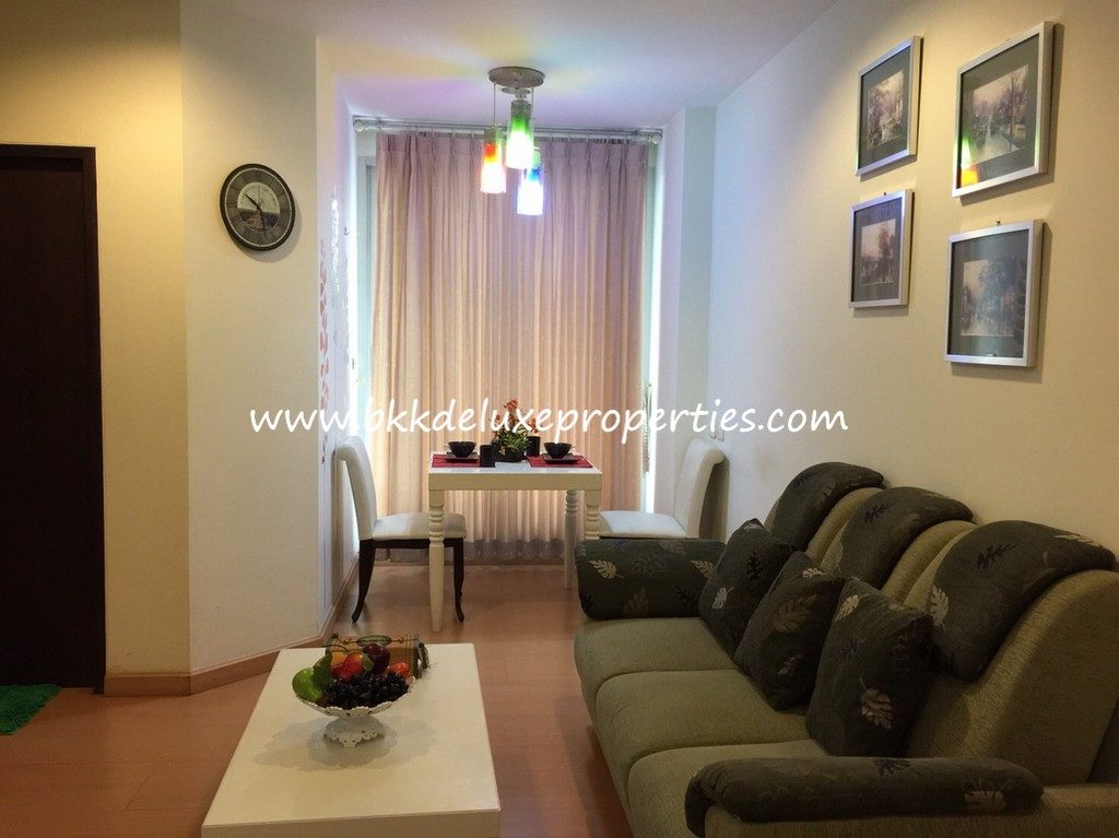 Modern Condo For Rent In Ekkamai. Sofa View