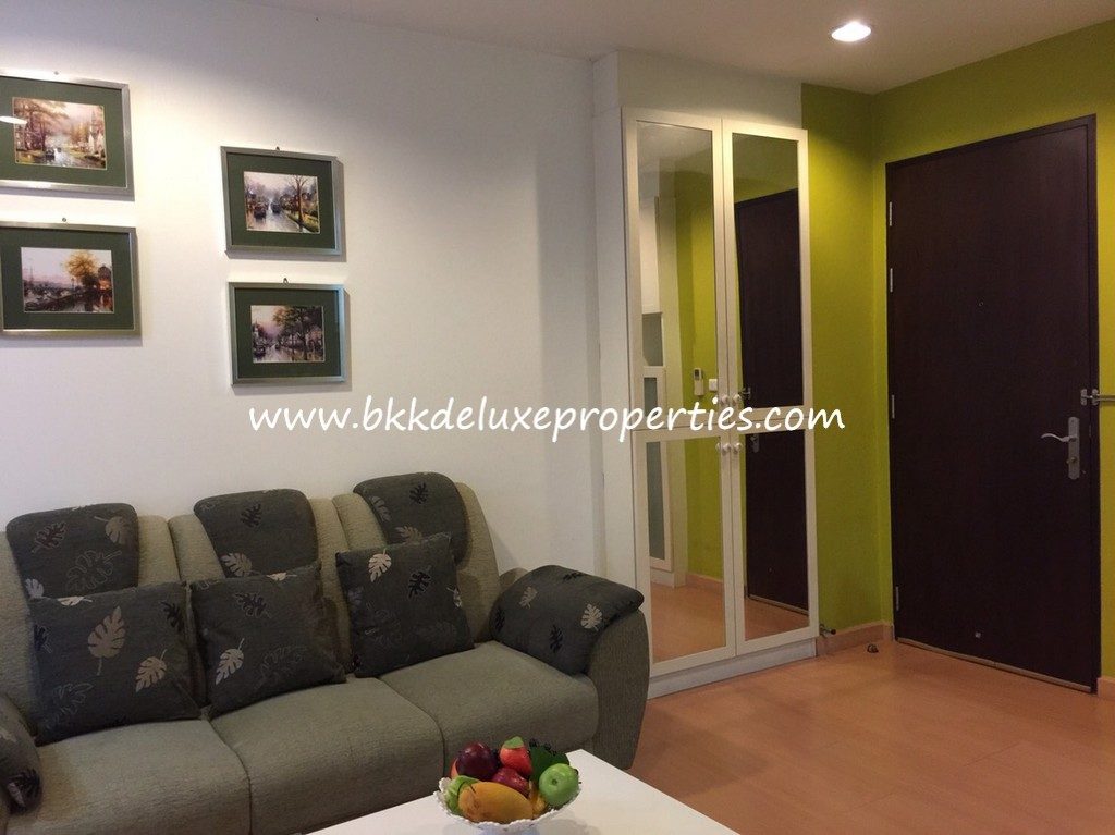 Modern Condo For Rent In Ekkamai. Sofa View