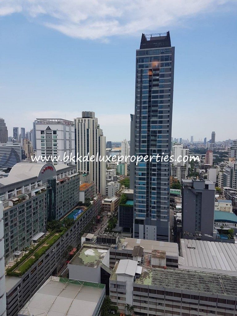 Sukhumvit Suite. Bkkdeluxe Bangkok Spacious One Bedroom Condo For Rent. City View 1.