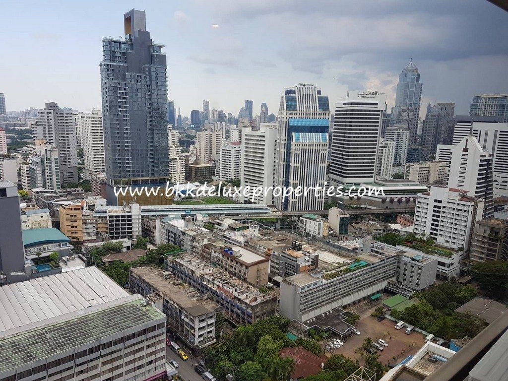 Sukhumvit Suite. Bkkdeluxe Bangkok Spacious One Bedroom Condo For Rent. City View 2.