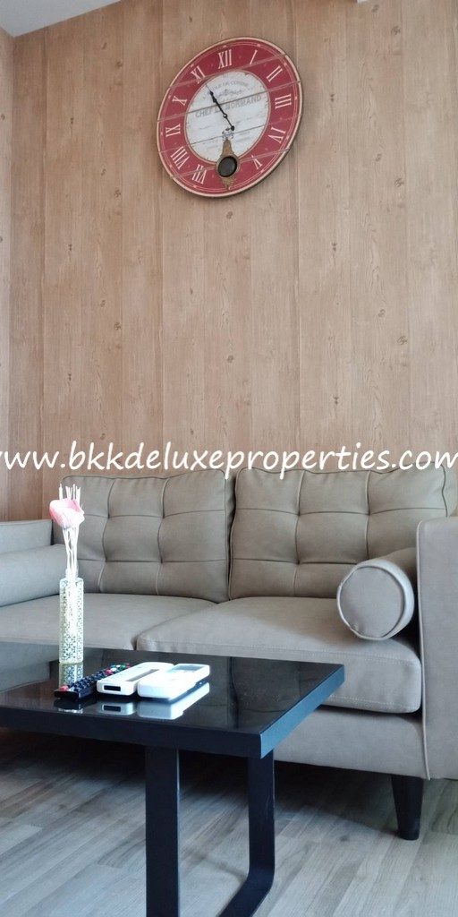 The Line Jatujak. Bkkdeluxe Bangkok New condo for rent at Mo Chit. Sofa View