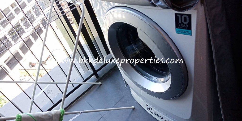 The Line Jatujak. Bkkdeluxe Bangkok New condo for rent at Mo Chit. Washing Machine View