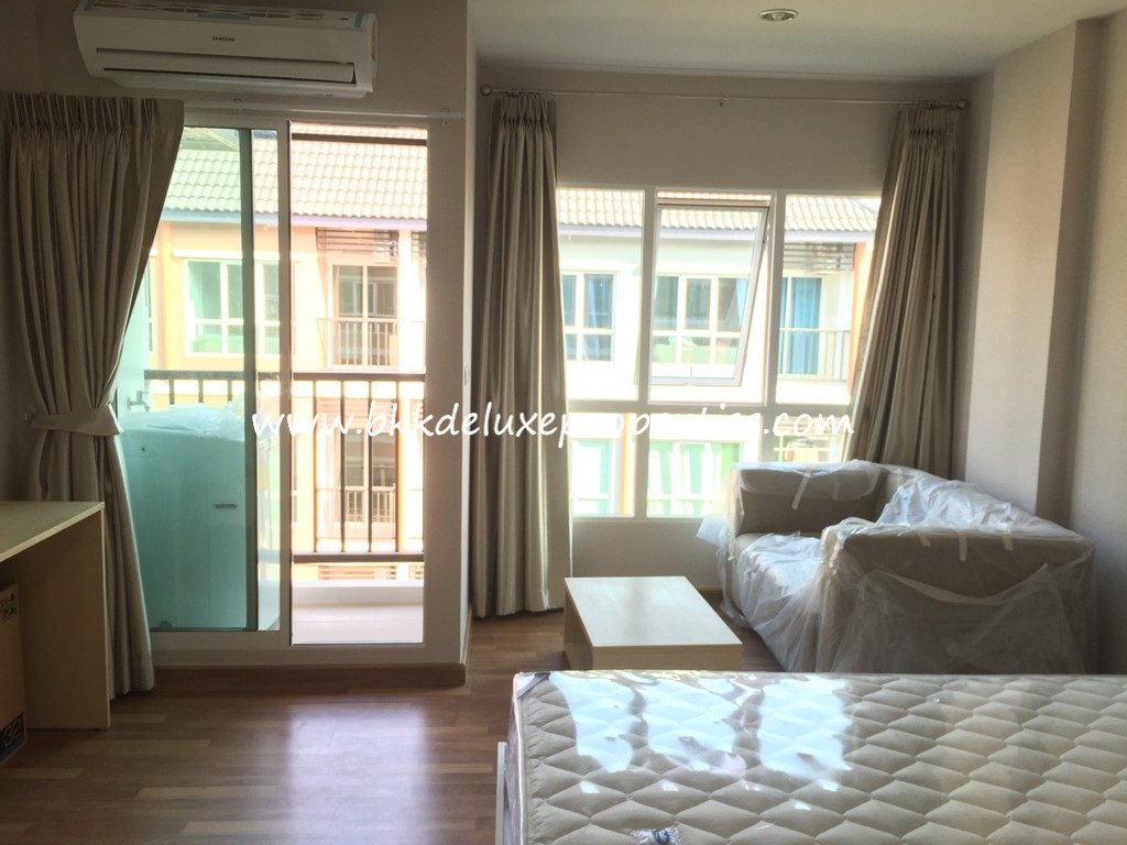 Samut Prakan Beach Condo For Sale. Living Area