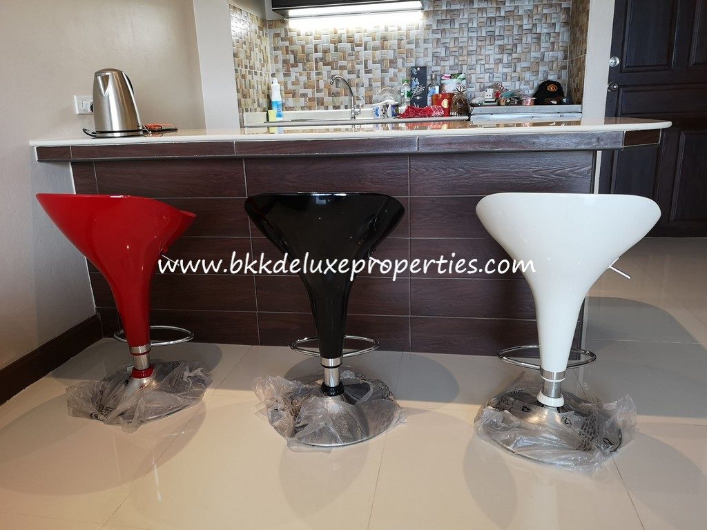 Bangkok Condo For Rent On Pridi 14. Kitchen Stools