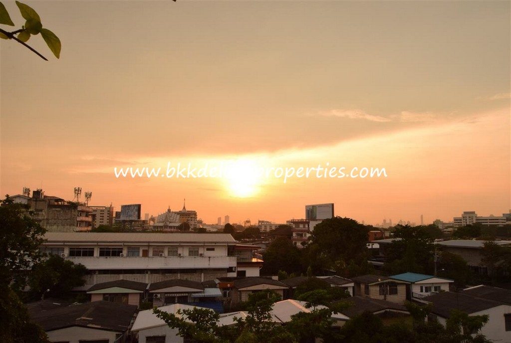 Bangkok One Bedroom On Nut Condo For Rent. City View
