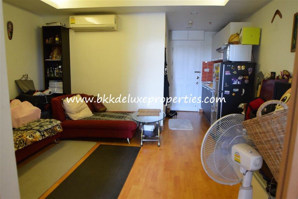 Bangkok One Bedroom On Nut Condo For Rent.Entrance