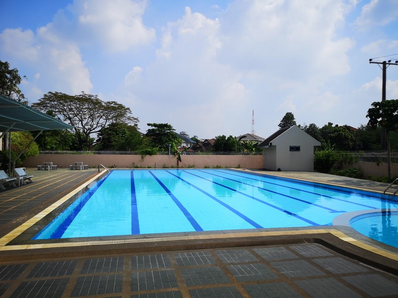Pakamas Swimming Pool. Phra Khanong. Bangkok