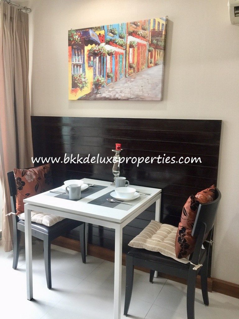 Bangkok Thonglor Rental Condo. Dining Table