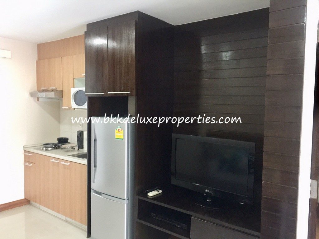 Bangkok Thonglor Rental Condo. Kitchen