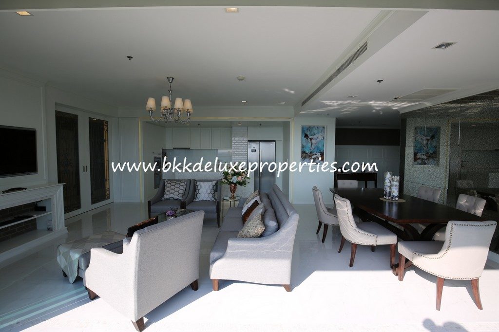 Bangkok Chao Phraya River View Condo For Rent. Living Area