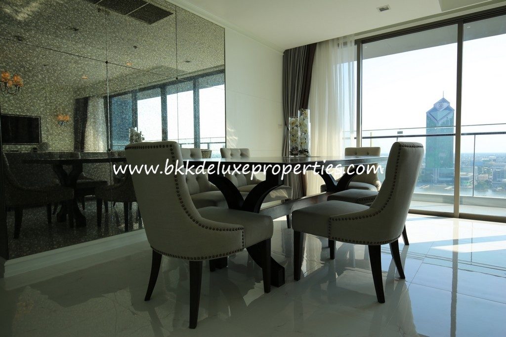 Bangkok Chao Phraya River View Condo For Rent. Dining Table