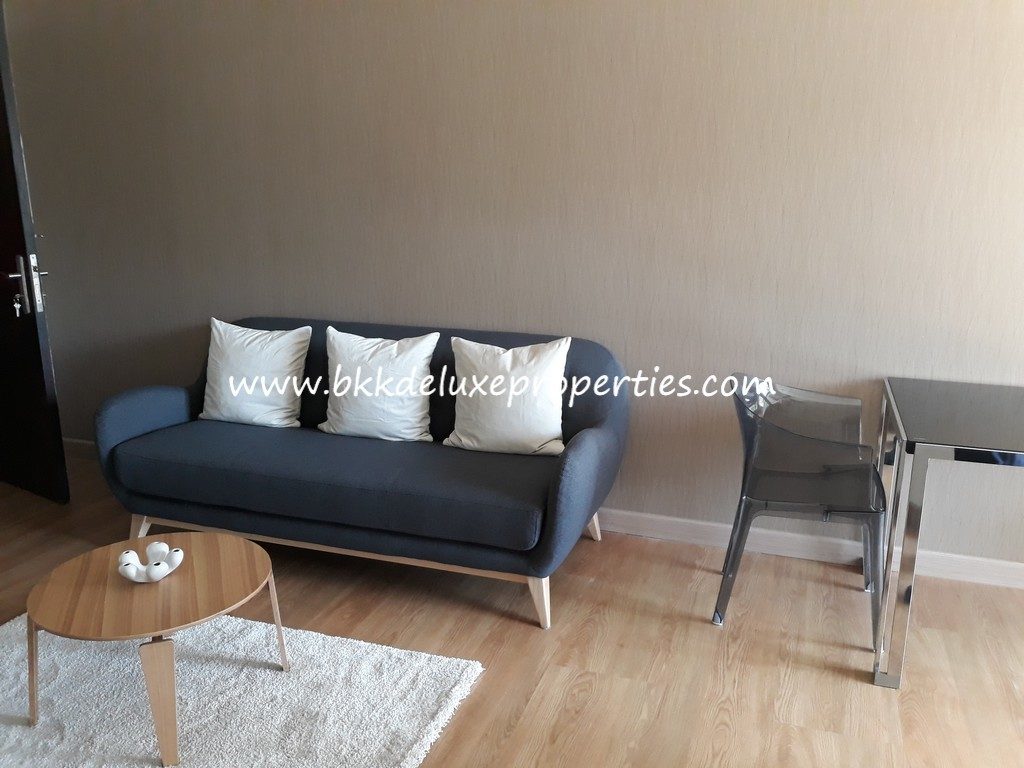 Address 42. Bkkdeluxe Bangkok Rental For Sale Condo In Ekkamai Near BTS. Sofa