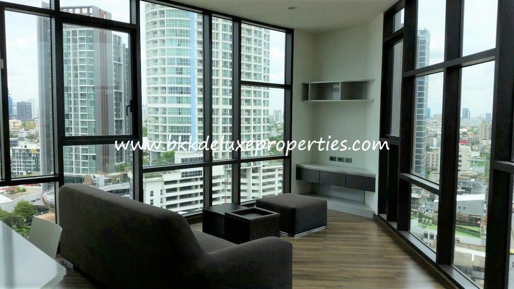 Wyne Sukhumvit. Bkkdeluxe Bangkok Phra Khanong Condo For Rent On Sukhumvit Rd. Living Area.