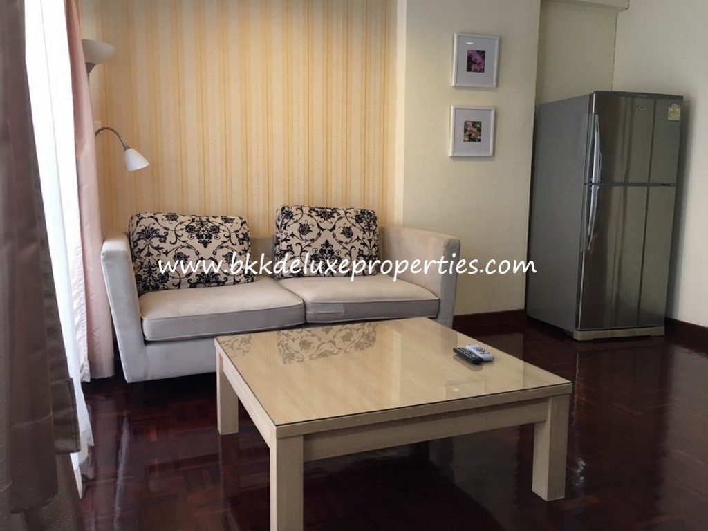 Bkkdeluxe Bangkok One bedroom Condo For Rent Sukhumvit. Sofa.