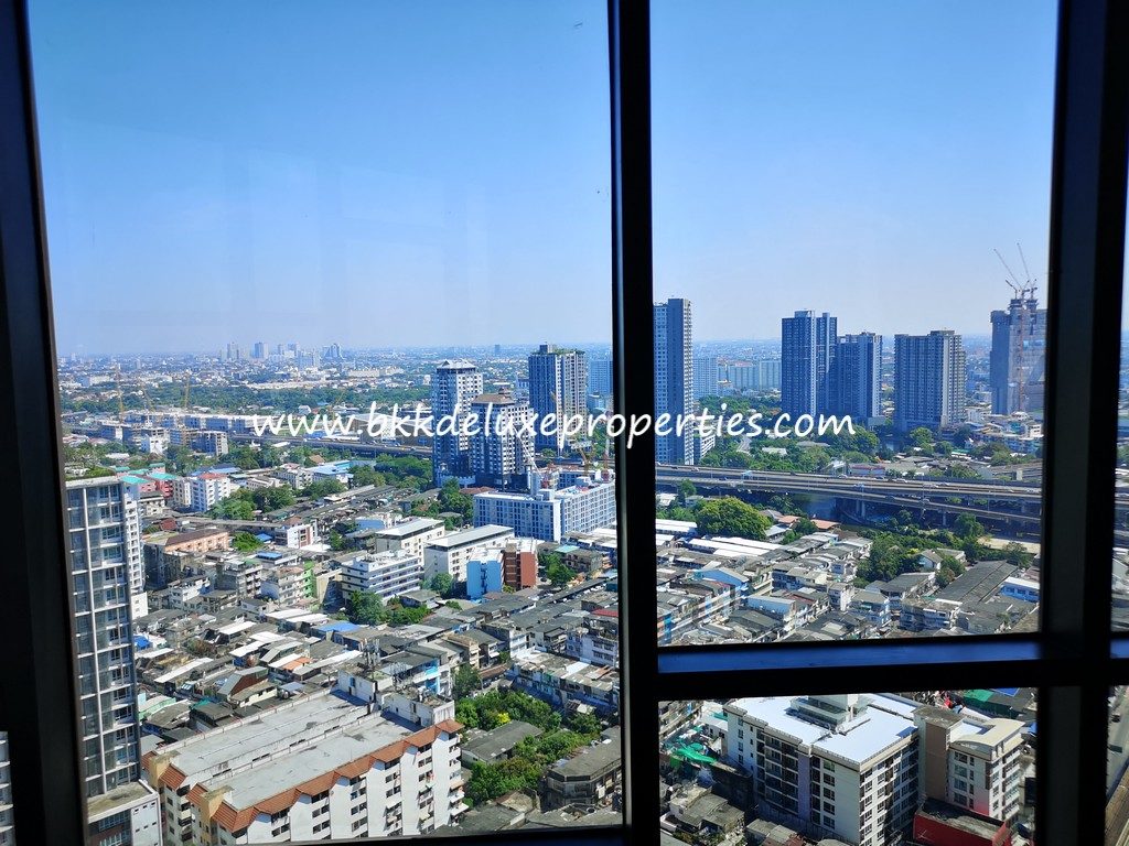 Wyne Sukhumvit. Bkkdeluxe Bangkok condo for rent Phra Khanong BTS. City View 1.