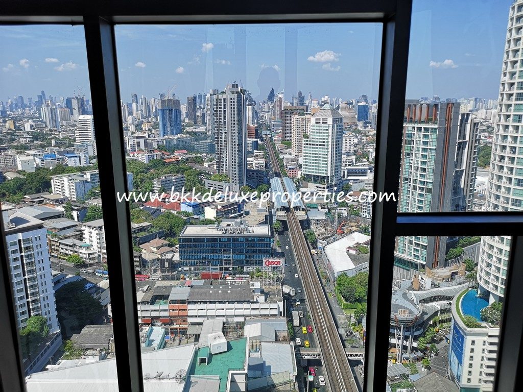 Wyne Sukhumvit. Bkkdeluxe Bangkok condo for rent Phra Khanong BTS. City View 2.